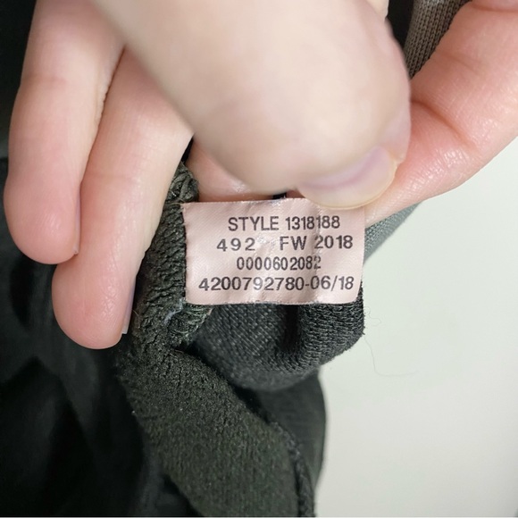 Under Armour Kids Boys Unisex Hooded Sweatshirt Vest Green Grey Size Medium - Picture 5 of 6